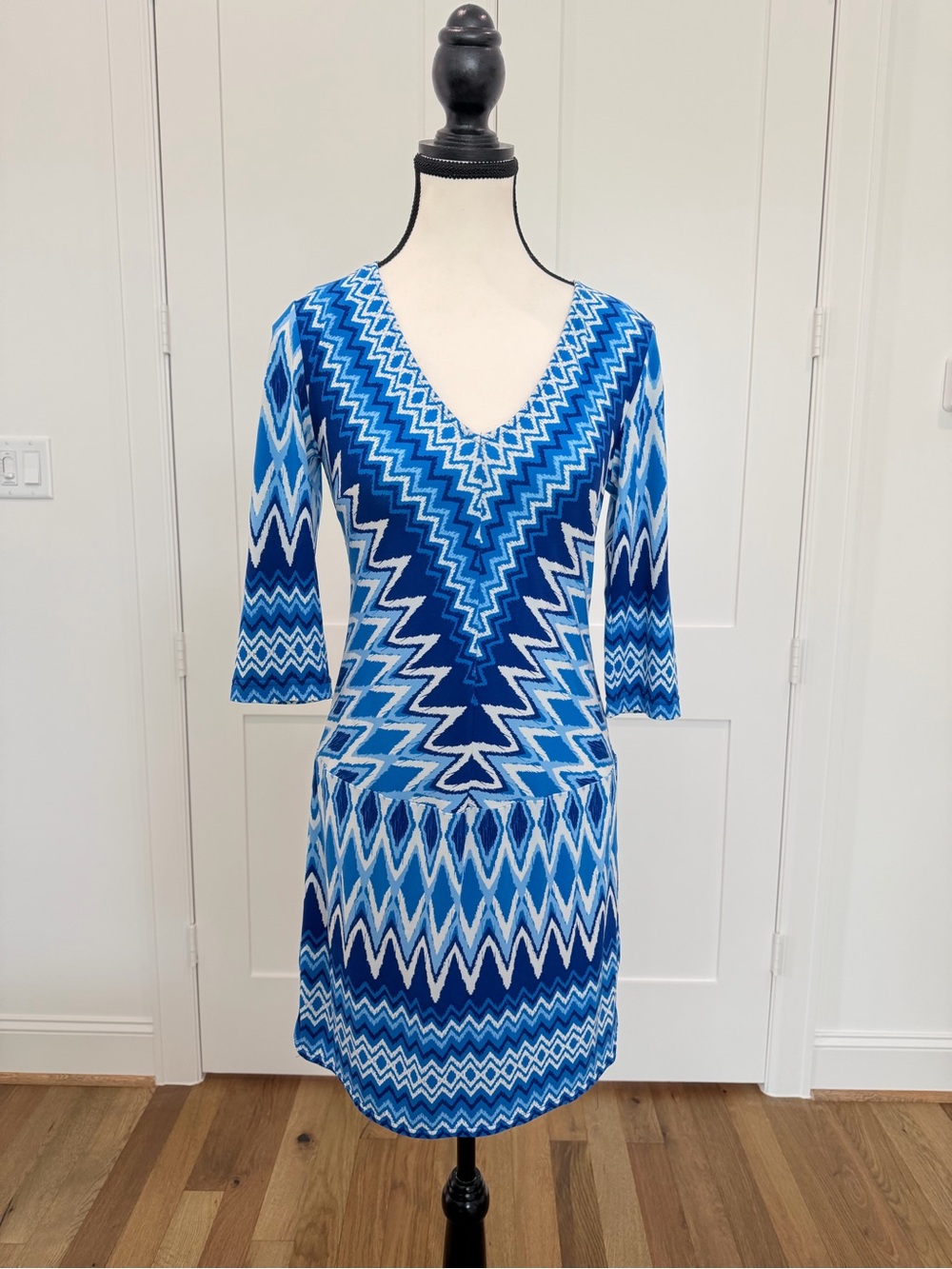 Donna Morgan Blue White Chevron Drop Waist Dress Size 2P Petite